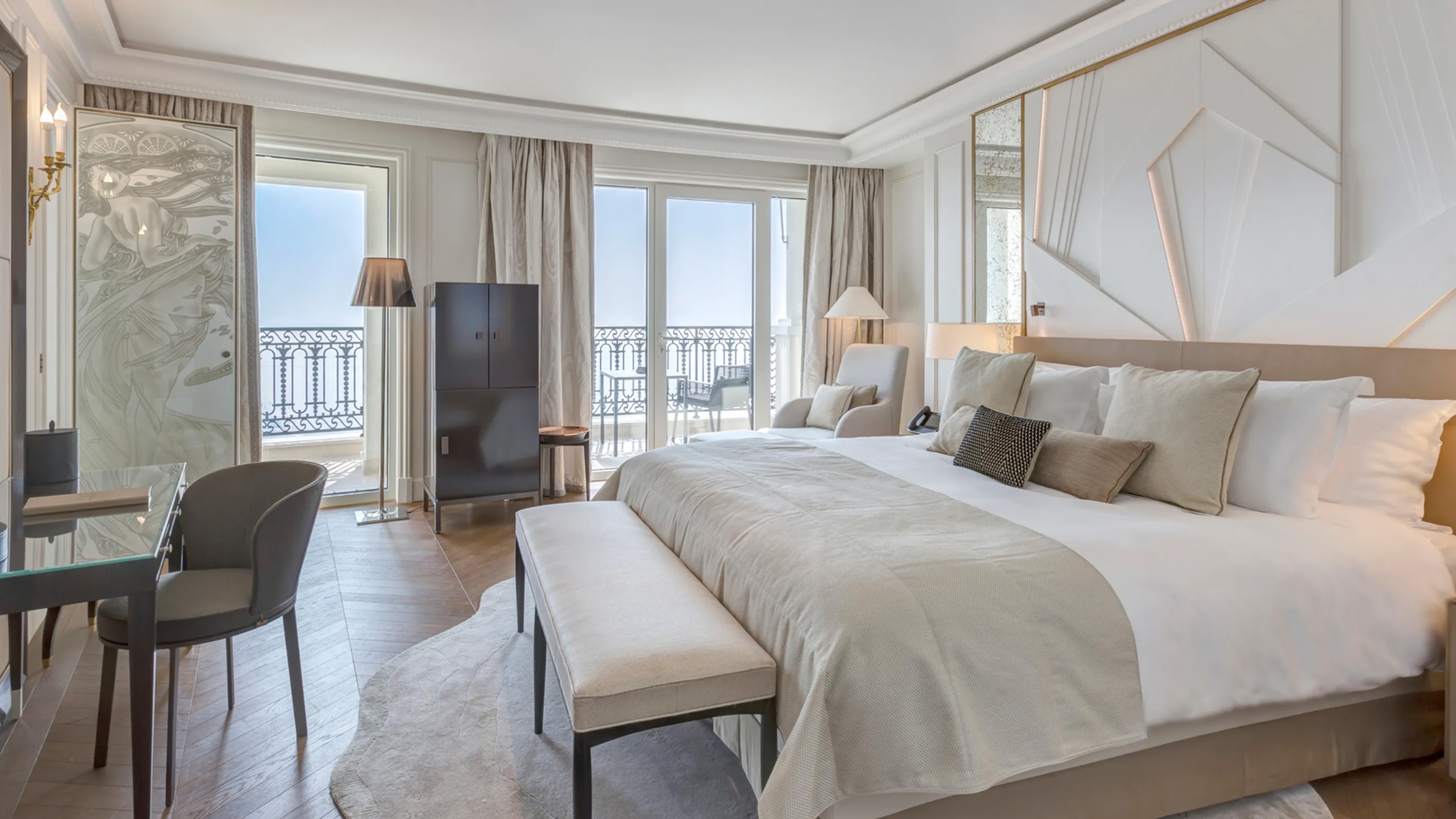 Hôtel de Paris Monte-Carlo: Legendary Belle Époque Palace & Alain Ducasse Guide 2026